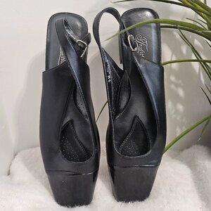 Slingback vintage Traditions low heel black shoes women